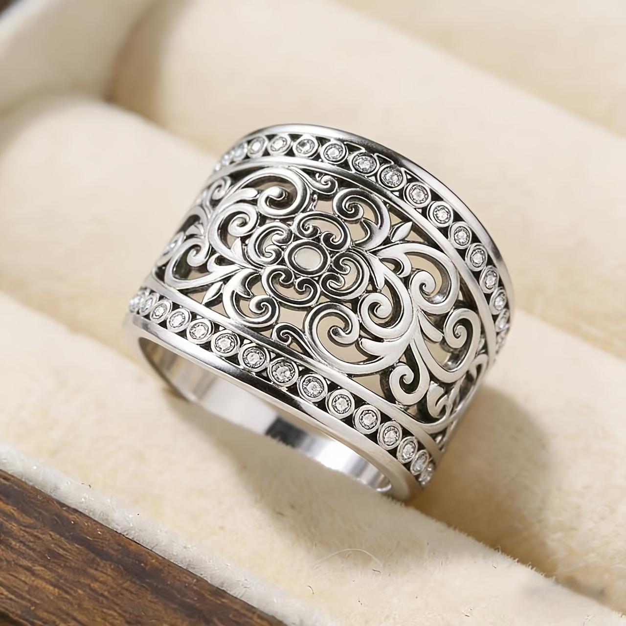 Women`s Fashion Wide Face Ring Hollow