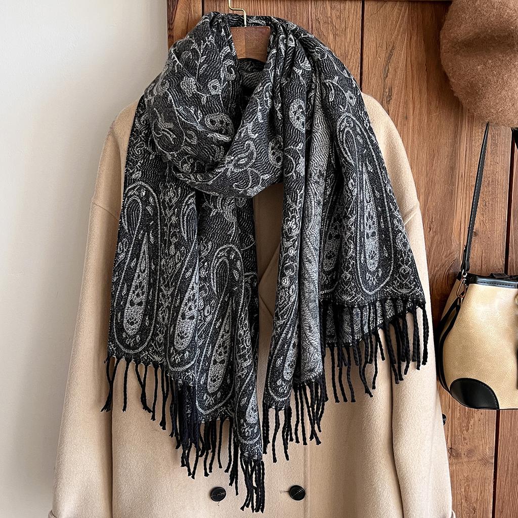  Winter New National Style Tassel Blanket Paisley Design Thick Pashmina Warm Shawl Print Scarf Women Keep Warm Poncho Stoles