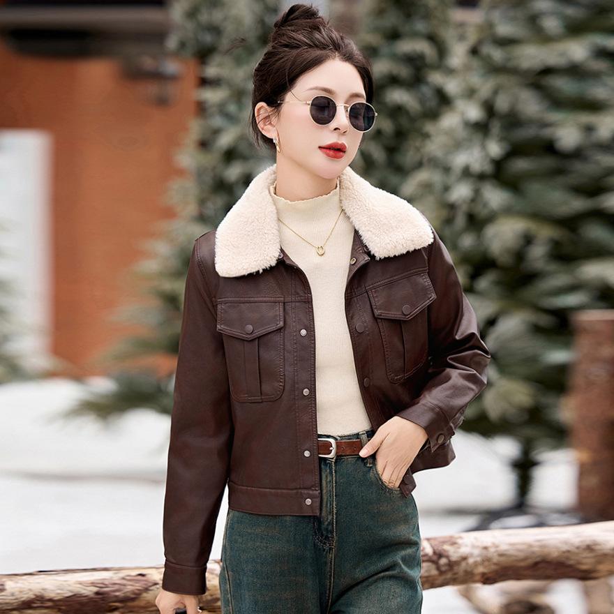 Padded cotton thickened leather jacket women's short autumn and winter new small thermal locomotive leather jacket