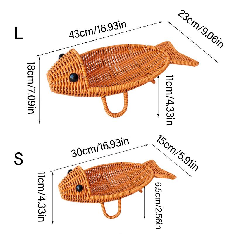 Lehký pletený výstavní koš z imitace ratanu pro servírování chleba, ovoce, zeleniny a svačin v unikátním tvaru ryby