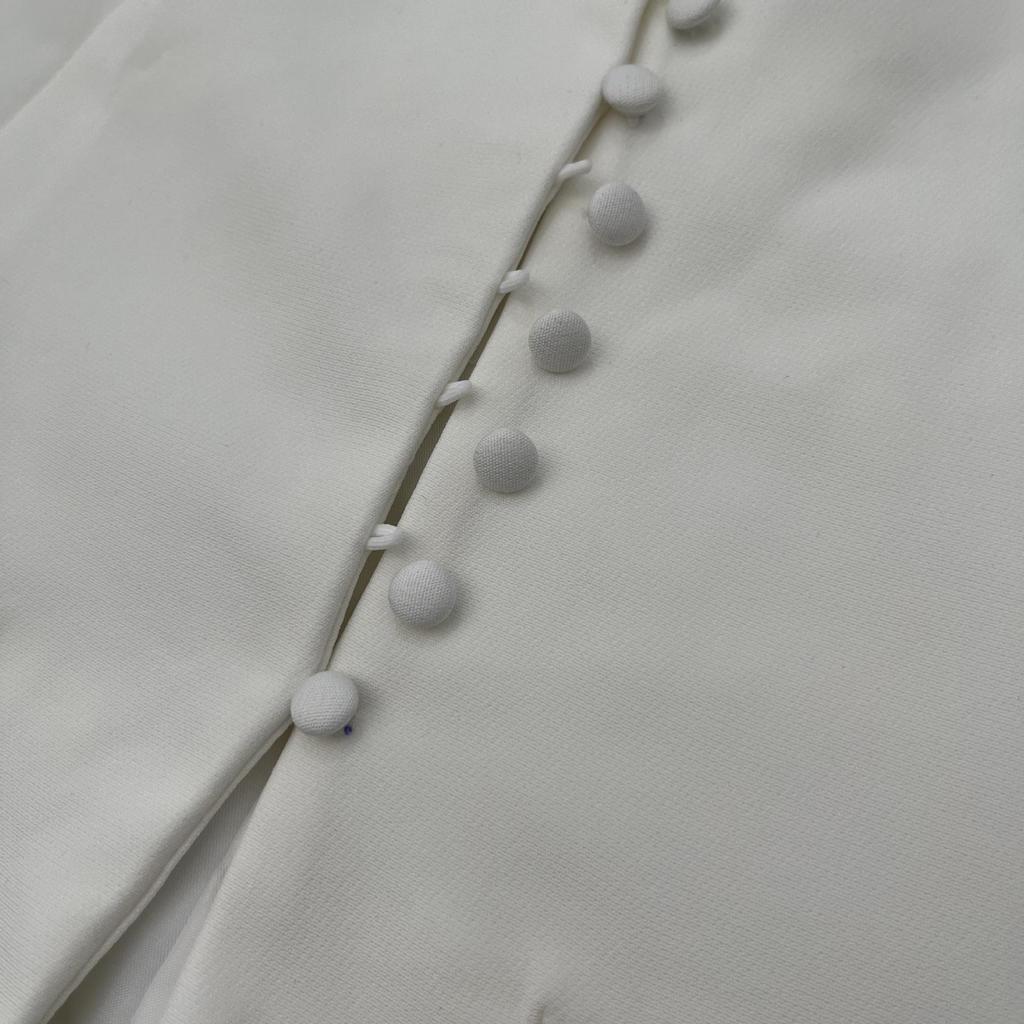 2024 Women's Slim Fit Waist-Cinching Strapless Vest Suit with Simple Row Buttons for Autumn/Winter