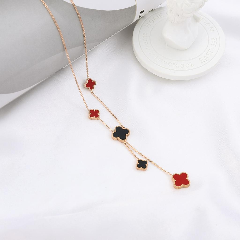 Four Leaf Grass Necklace Collar Chain Light Luxury Tassel Pendant Advanced Jewelry