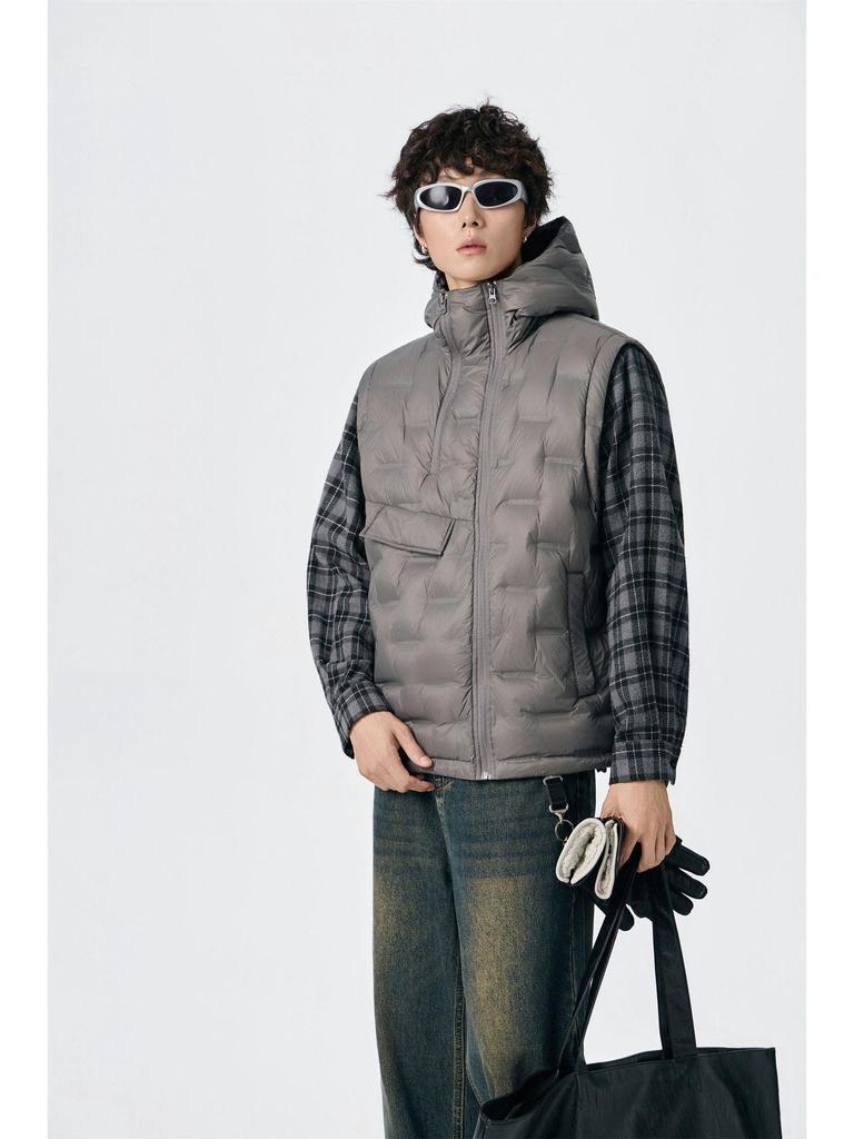 Men's Winter 90% White Duck Down Hooded Vest - European & American Style, Plus Size, Loose Fit, Embossed Shoulder Cape.