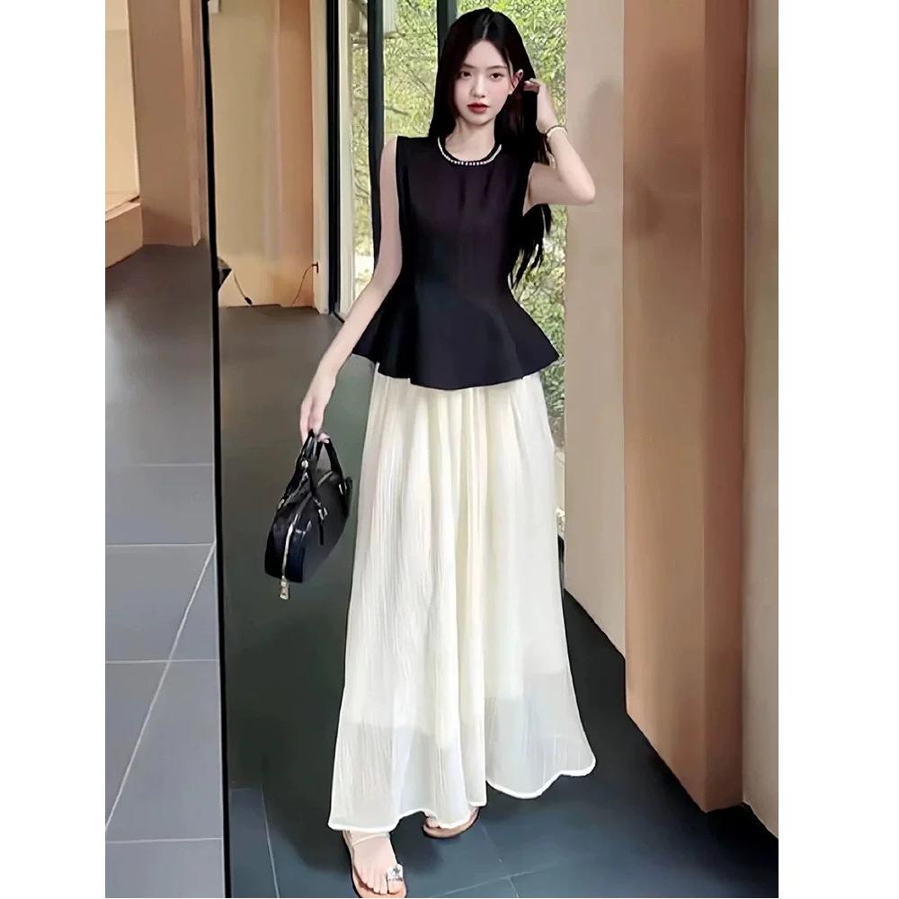 Elegant Women's Summer 2026 Slimming Suit Set - Stylish Two-Piece with Age-Reducing Top and Skirt