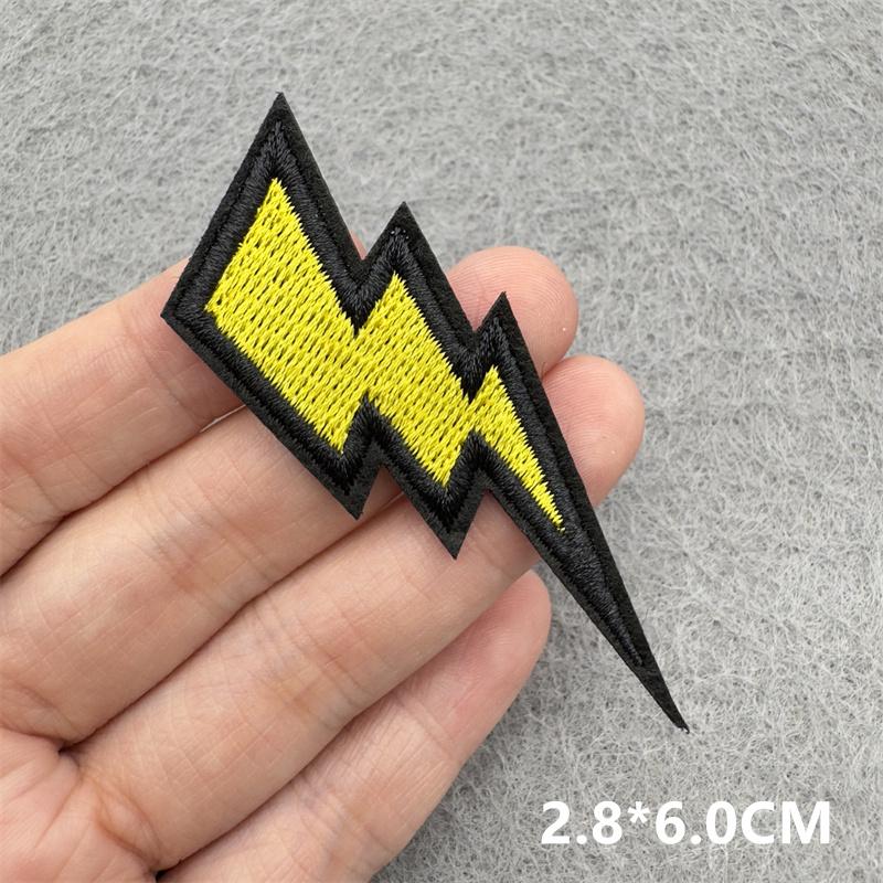 Kreslená výšivka Záplata Malé zvířátko K zažehlení Záplaty Na oblečení DIY Vyšívané záplaty Na oblečení Batoh Šicí nálepky