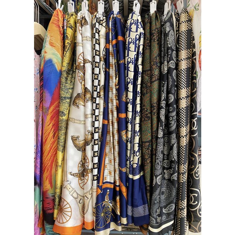 New Lijin Forged Long Scarf Cashew Feather Printed Silk Scarf Fashion Ladies Satin Outer Shawl