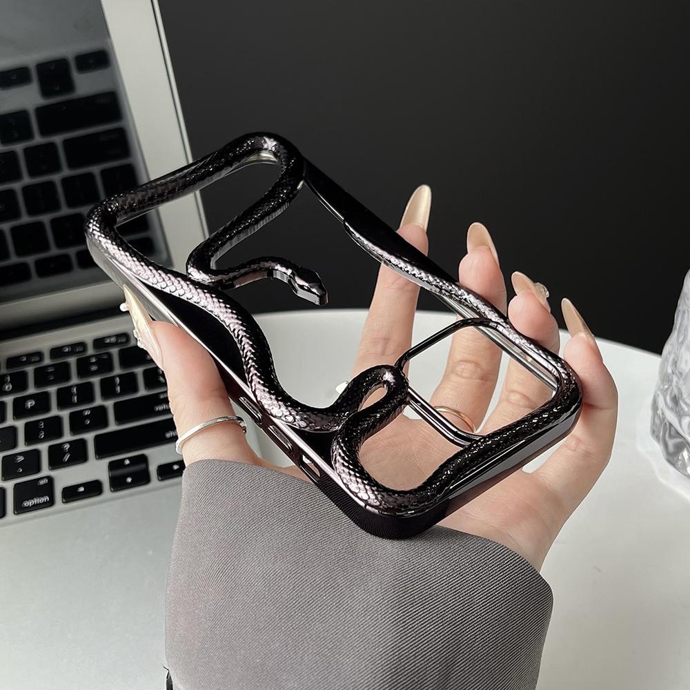 Cool 3D Snake Hollow Dissipate Heat Phone Case For iPhone 17 16 15 14 13 12 11 Pro Max White Shockproof Soft Silicone Cover