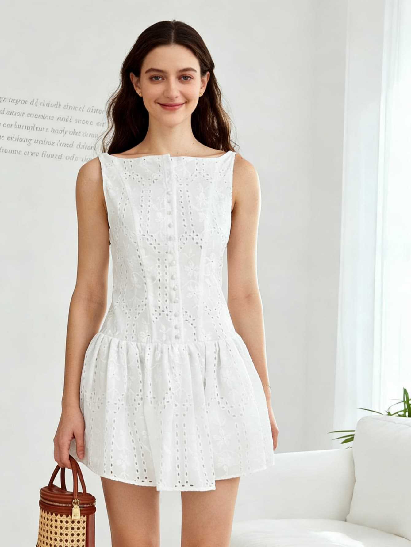 French sweet white hollow dress, square neck sleeveless waist short skirt XS белый