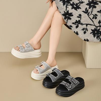 Petites sandales à semelles épaisses pour femmes, nouvelles, polyvalentes, confortables et rehaussantes, chaussures de sport décontractées pour femmes en été