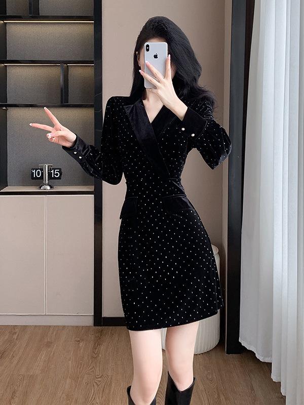 Gold Velvet Rhinestone Waist-Slimming Dress for Women