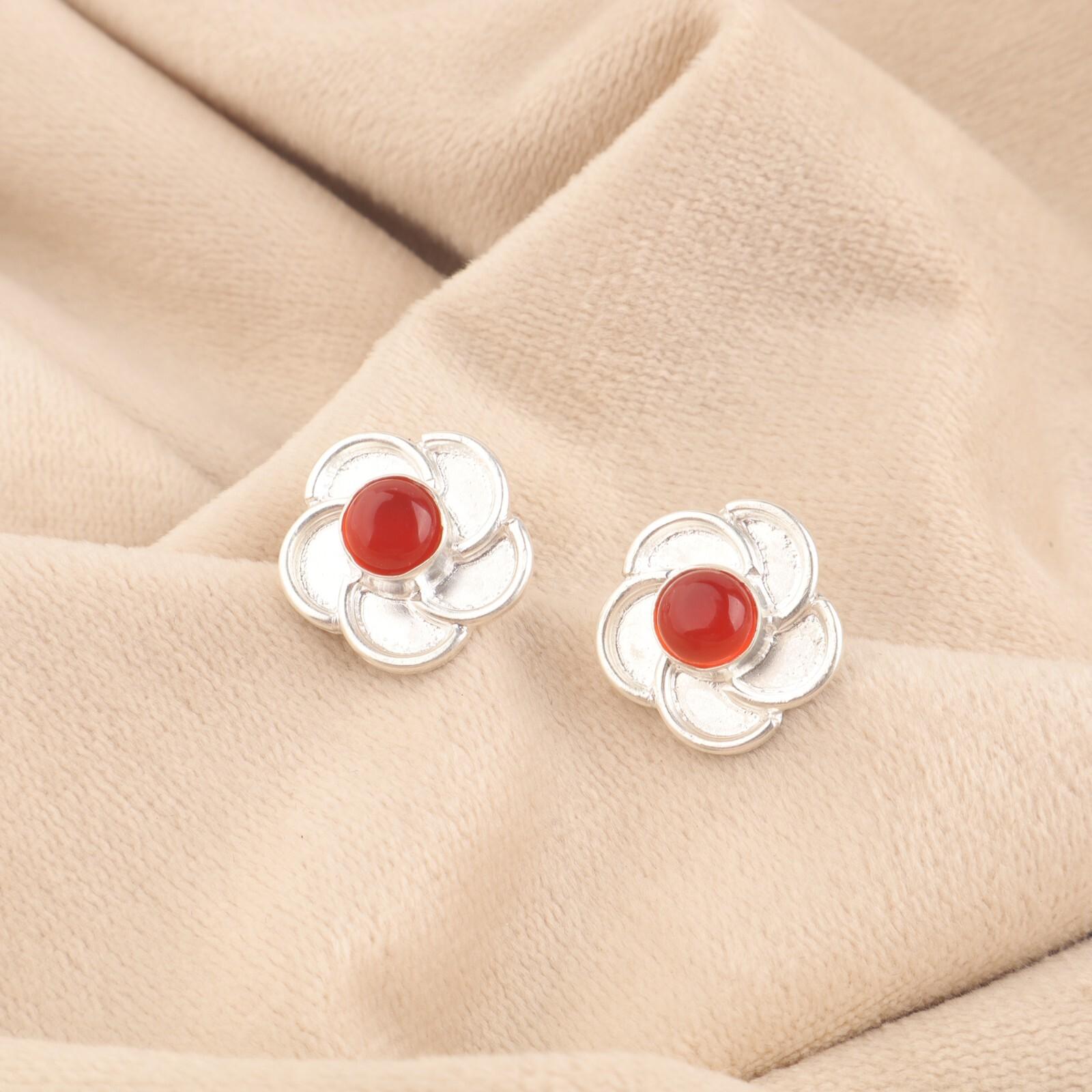

Carnelian Gemstone 925 Sterling Silver Mother Gift Ethnic Stud Earrings Jewelry EE-157-20