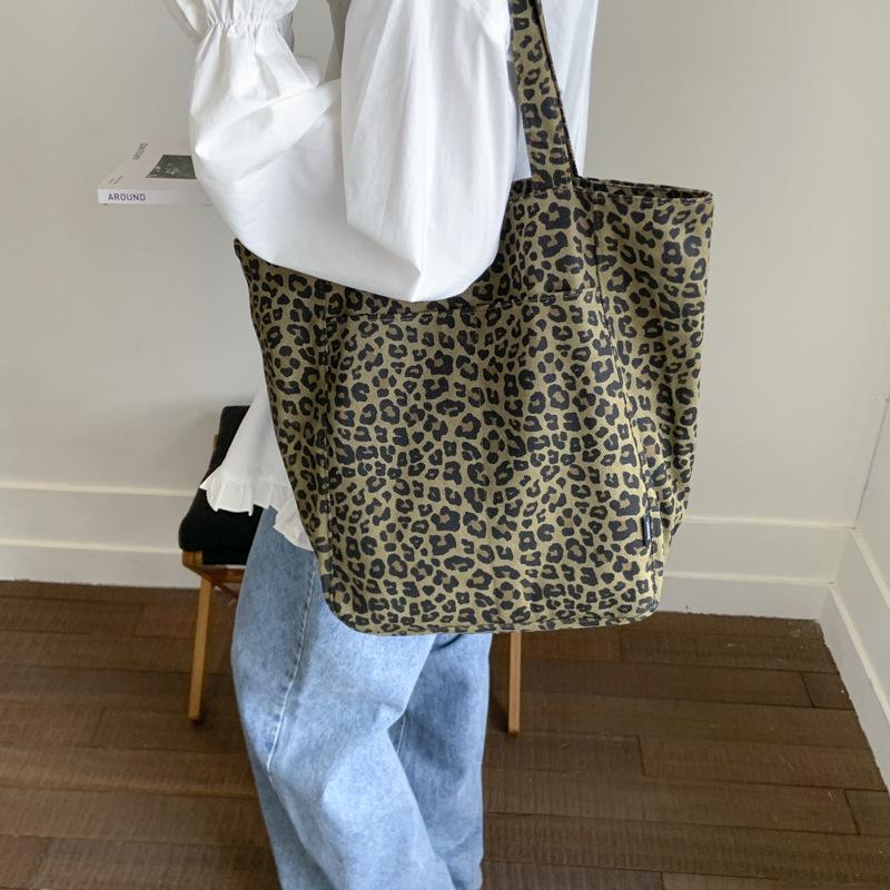 Casual Tote Bag New Large-capacity Bucket Bag Commuter Shoulder Bag Underarm Bag