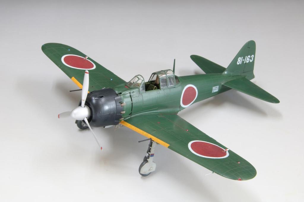 FineMolds 1/48 Scale Imperial Japanese Navy Zero Fighter Type 52 Mitsubishi Plastic Model FZ01 Airplane