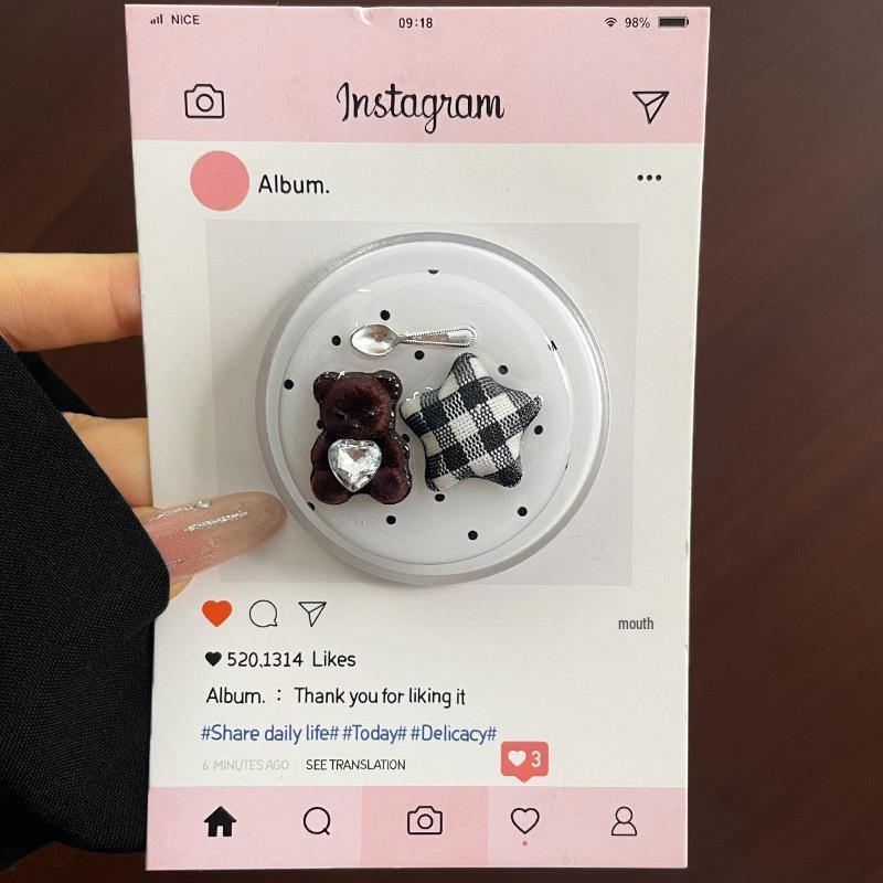 3D Crystal Ball Star Bear with MagSafe-Compatible Magnetic Stand and Retractable Airbag