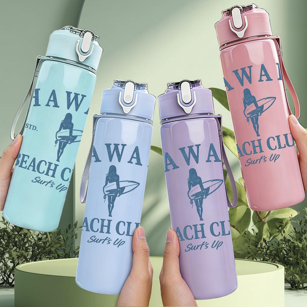 1PC Hawaii Beach Club Retro Badge Print 750ml Color Plastic Sports Water Bottle Leakproof Flip Straw Lid Suitable for Sports Office Home Use