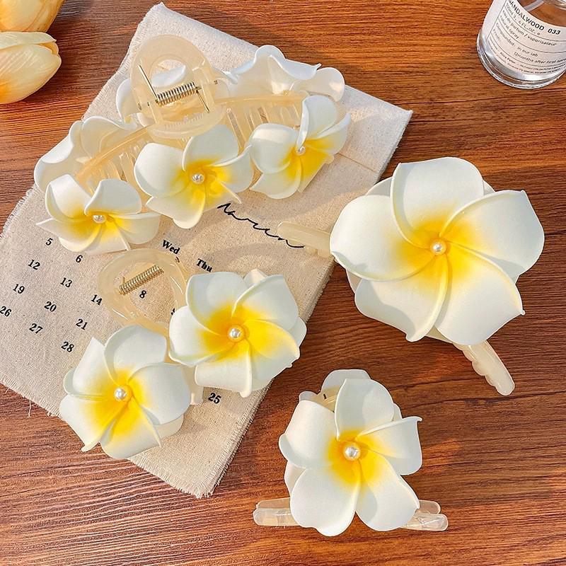 Egg Flower Claw Clip: 2026 High-End Women's Hair Accessory for Updos