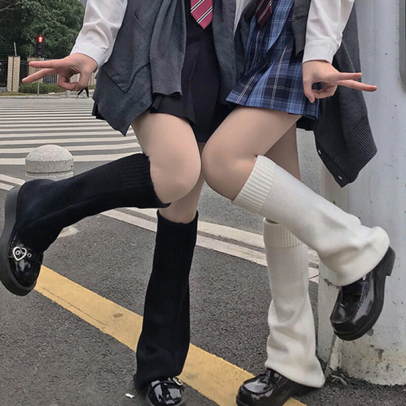 

Jarus Loose Fit Simple Twin Knit Long Leg Warmer Socks white