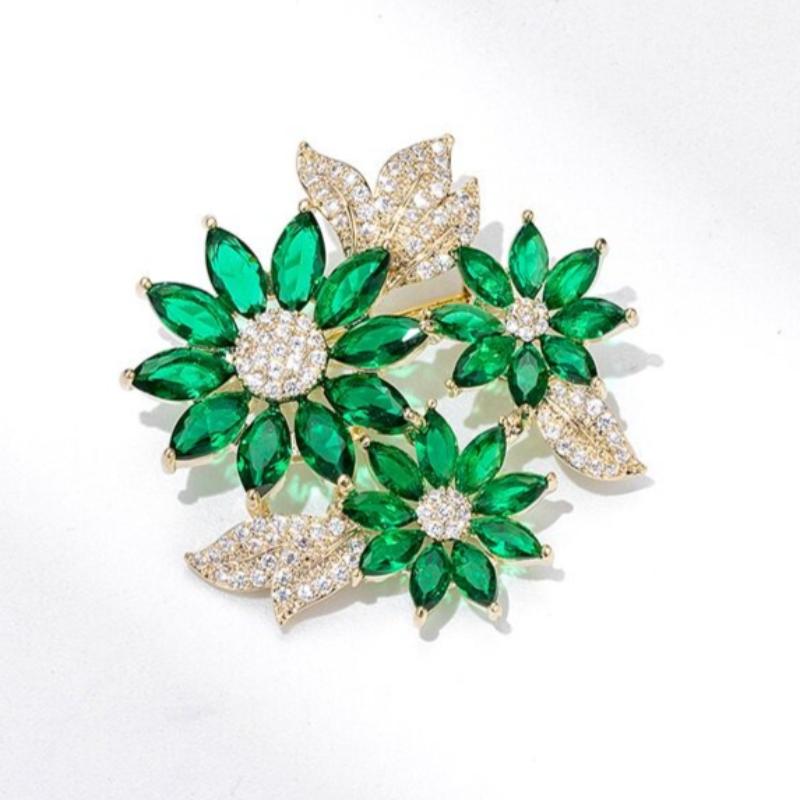 Elegant Green Crystal Flower Brooch for Women Rhinestone Lapel Pin Party Wedding Banquet Fashion Jewelry