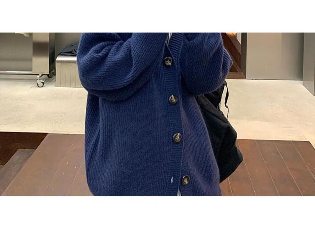 Korean V-Neck Cardigan: Trendy Men's Knitwear for 2025 Autumn/Winter - Hong Kong Ins Style