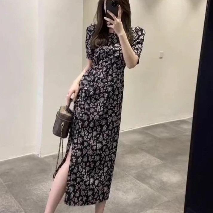 Coffee break bubble sleeve floral dress, high-end women's summer is popular this year, beautiful waist slim split dress