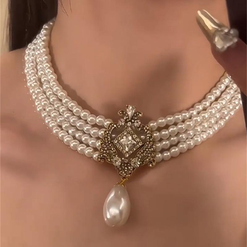 Diamond-encrusted Pearl Multi-layer Water Drop Pendant Necklace French Retro High-end Elegant Collarbone Chain Niche Fashion Jewelry