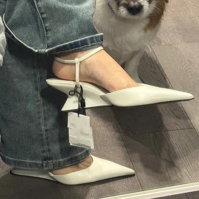Sandalias de cuña de punta para mujer con tiras traseras 2025 Primavera Verano Nuevas Slingback Negro/blanco Mules de una tira Tacones altos