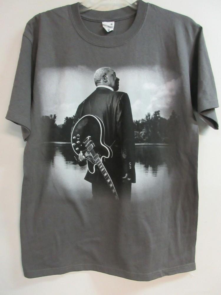 B.B. KING OFFICIAL MERCH 2010 TOUR CONCERT MUSIC SHIRT MEDIUM Unisex T-Shirt
