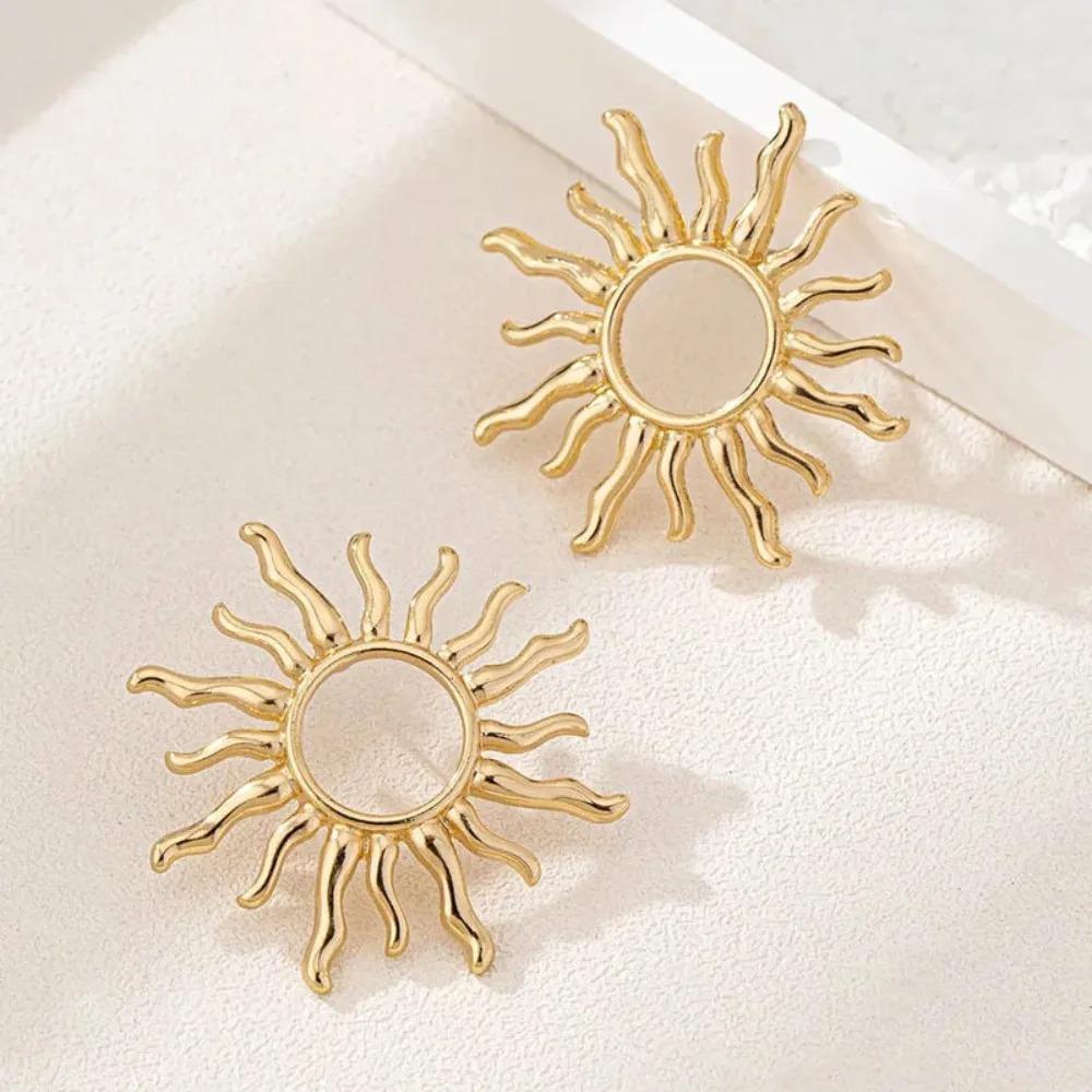 Elegant Retro Sunflower Sun Earrings Multifunctional Fashion Jewelry for Women Daily Party Gathering