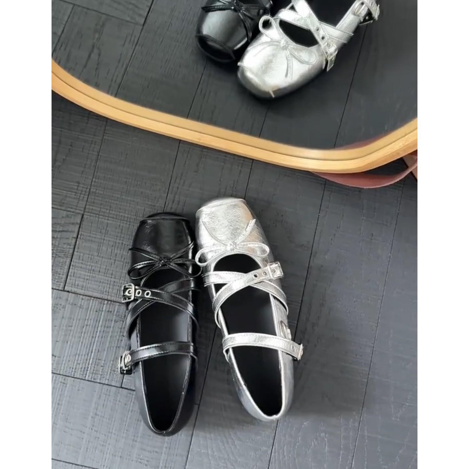

Маленькие туфли на скрытой платформе женские серебристые с бантом и перекрестным ремешком Мэри Джейн балетки 39 серебряный