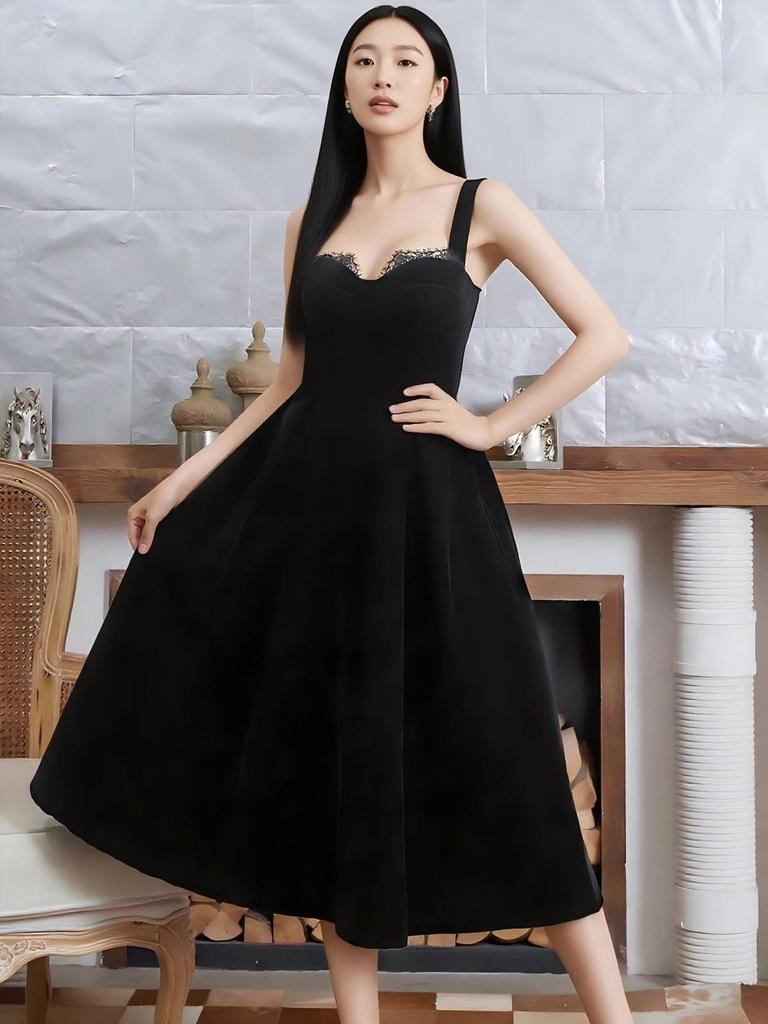 Retro Velvet Spaghetti Strap A-line Party Dress for Women
