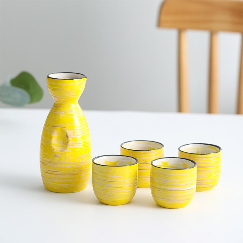 1 Set Japanese Style Sake Wineware Porcelain Underglaze Color Hand-painted Wine Dispenser Ceramic Flagon Liquor Spirits Cups Set