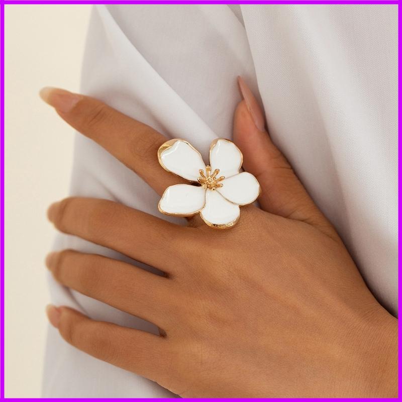 Exaggerated Fashion Statement Ring Flower and Pearls Wedding Finger Ring Handmade Jewelry for Parties