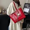 Autumn pu large-capacity bag women's 2025 new trendy fashion retro tote bag versatile shoulder armpit bag