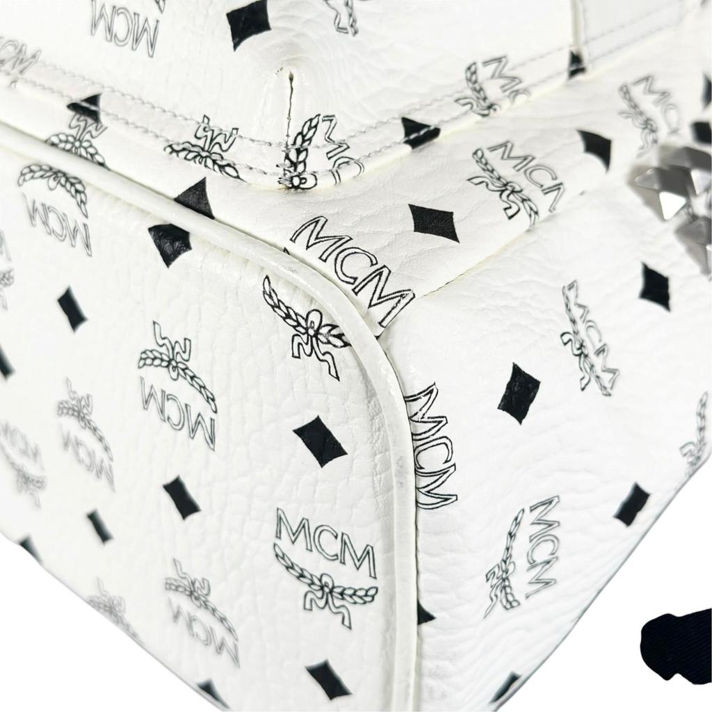 MCM Stark Sidestuds Visetos MMK65VE37WT001 Backpack Â· Daypack white unisex Small size used
