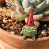 Talos Miniature Frog Figurine, Little Statue with A Party Hat, Decorative Resin Ornament for Outdoor Garden Courtyard