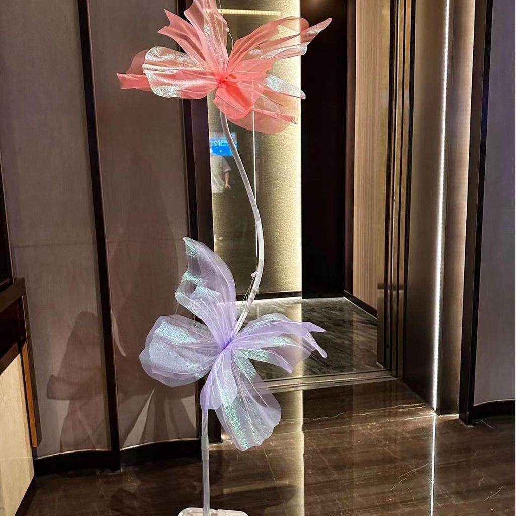 Große Seiden-Blumen-Schmetterlings-Kunst-Requisite für Hochzeitsdekoration & Außenaufnahmen