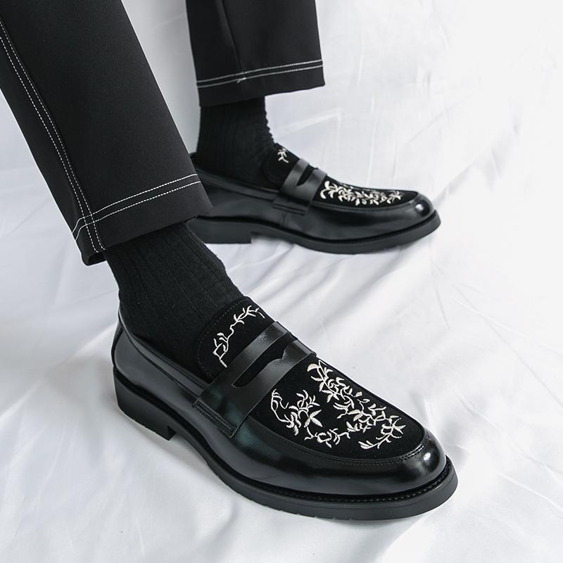 Fashion Slip on Men's loafers Luxury designer fashion style Party and Office Leisure Business Plus Size Hot selling shoes Quality