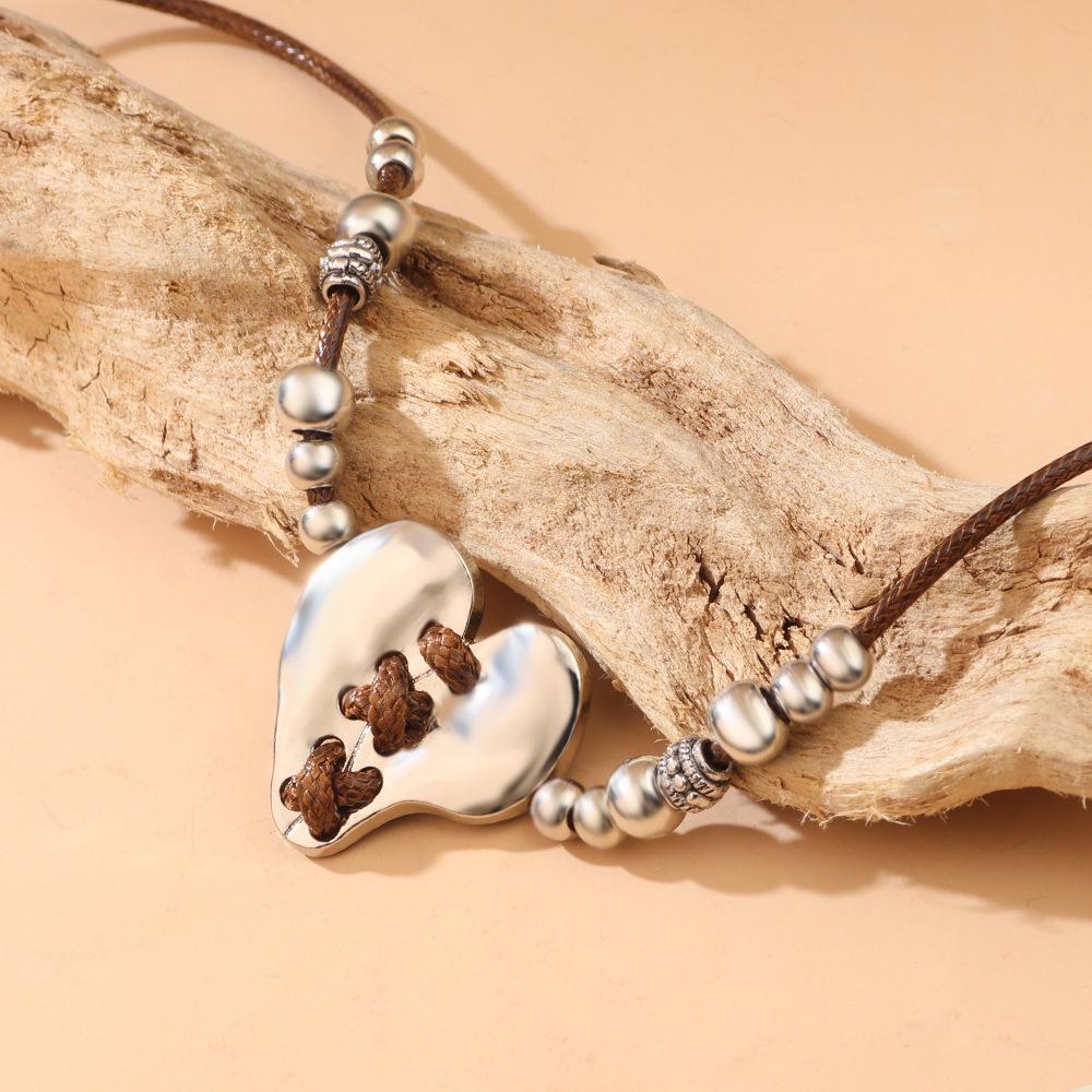 JMXD Bohemian Heart Pendant Wax Cord Necklace Vintage Retro Artistic Fashion Accessory Unique Design for Women