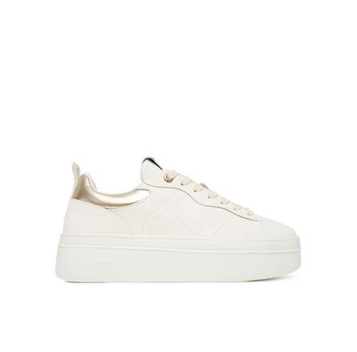Women's Footwear – Sneakers