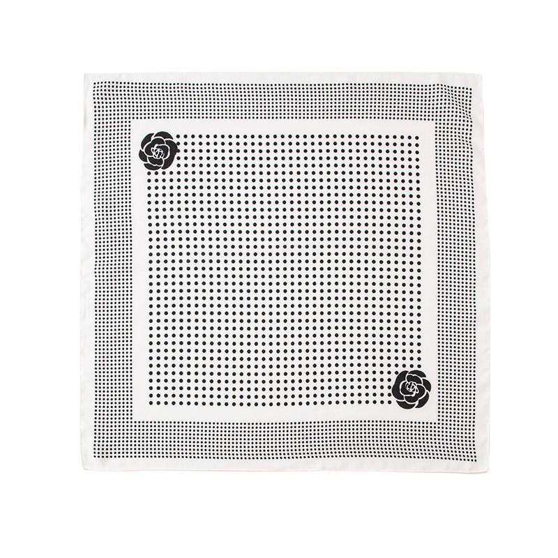 

Ретро модный принт маленький квадратный шарф женский шелковый шарф декоративный шарф профессиональный шарф осенне-зимний теплый шарф 65*65CM