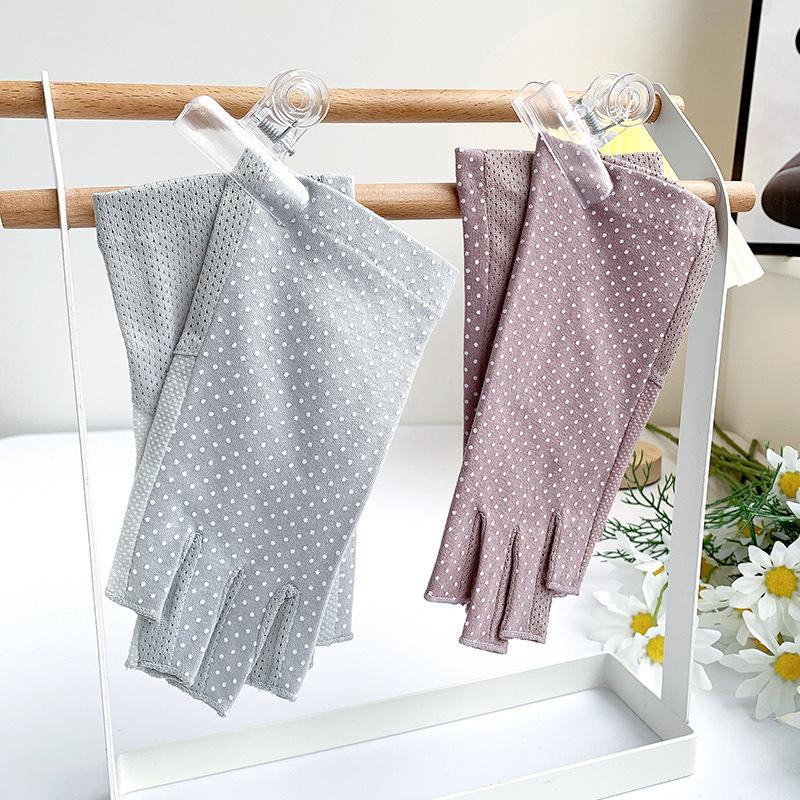 Women’s Summer UV Protection Gloves, Cotton Breathable Stretch Gloves, Anti-Slip Half Finger Gloves for Driving Riding Outdoor
