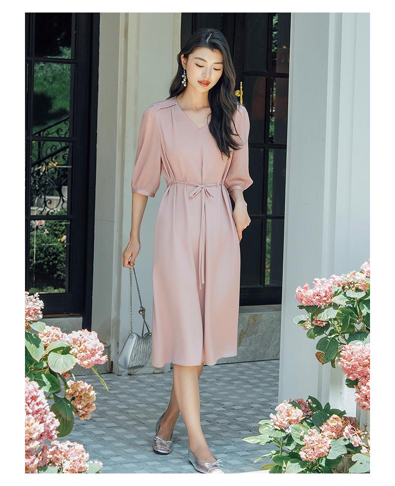 Jiuzi Anna Kou Elegant and Dignified Temperament Extremely Simple Style Mulberry Silk Waist Cinched Dress for Women 2025 Summer New Item