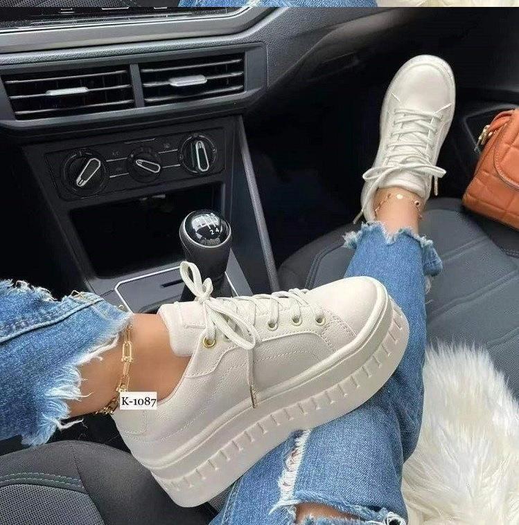 Single Shoes Thick Sole Large Size Lace-Up Little White Shoes Women'S Muffin Bottom Sports Style Solid Color Board Shoes Size 43