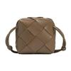 Borsa Fotografica con Dettaglio Intrecciato e Zip Moda da Donna a Spalla Marrone 701915VCQC22560