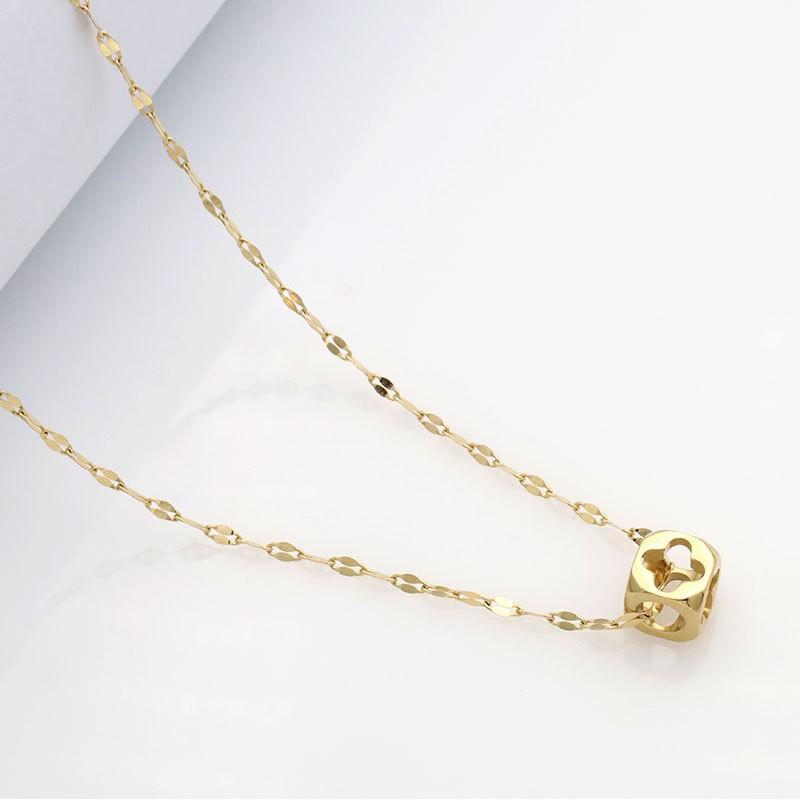 Light Luxury Design Square Necklace Women'S Collarbone Chain Fashionable Versatile Autumn And Winter Sweater Chain