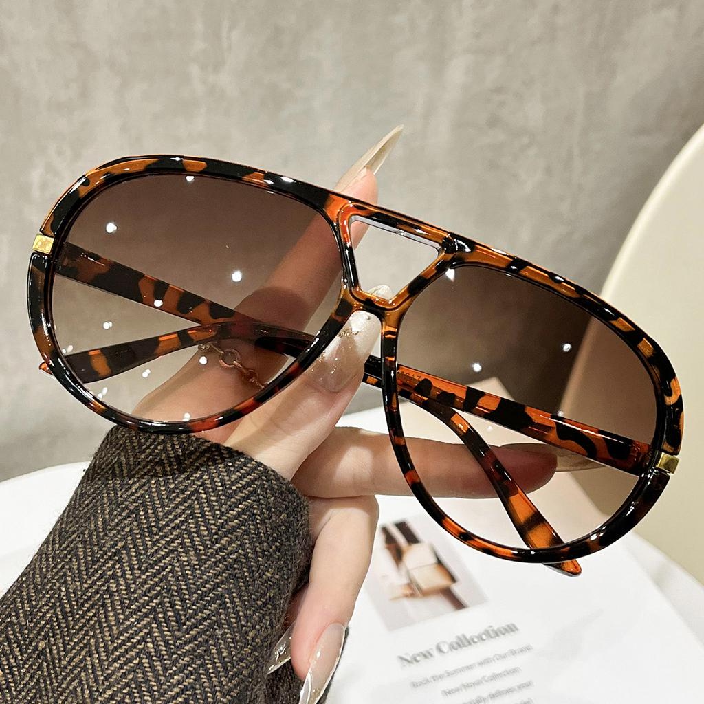 Vintage Round Sunglasses for Women Men Circular Sun Glasses Female Oval Eyewear Pilot Sunglasses for Male Female Eyeglasses