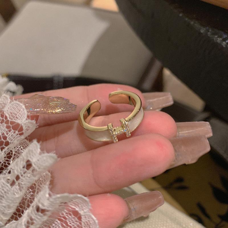 Anello H, Olio Bianco Gocciolante, Zircone, Apertura di Alta Gamma, Anello Francese di Nicchia, Anello per Dito Indice, Tendenza Femminile.