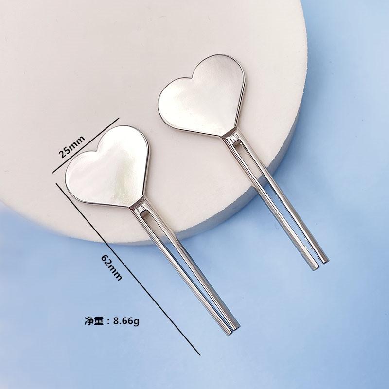 Metal Toothpaste Squeezer Manual Rotating Squeeze Tool for Toothpaste & Face Wash, Portable Eco-Friendly Travel Bathroom Tool