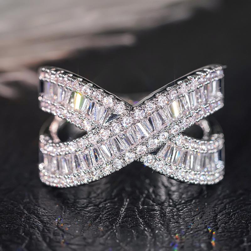 Luxury Cross Ring Female Gorgeous Fashion Engagement Band Jewelry with Bright Zirconia Silver Color Wedding Accessories