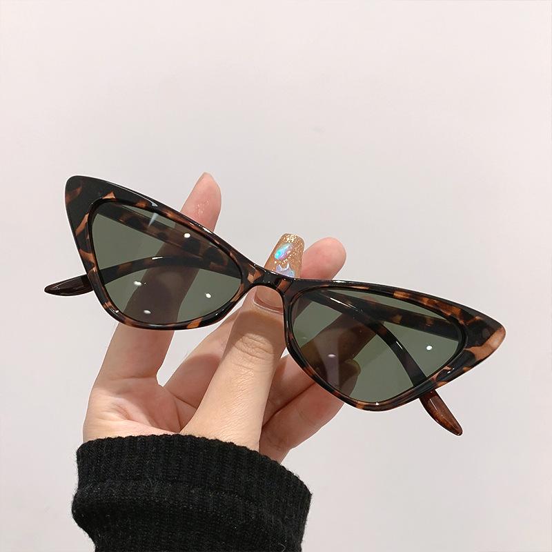 

Vintage Triangle Cat Eye Sunglasses Women Fashion Trending Luxury Brand Designer Classic Sun Glasses Sexy Lady Punk Shades Uv400 As The Picture